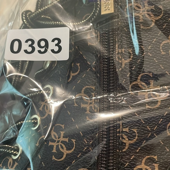 NEW Guess Women's Ankle Boots Fearne Logo Lug Sole Color Brown Zipper Size 10 M. - Picture 17 of 17